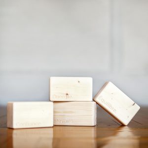 briques de yoga en bois